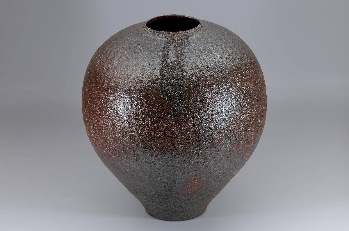 Chattered Spherical Vase