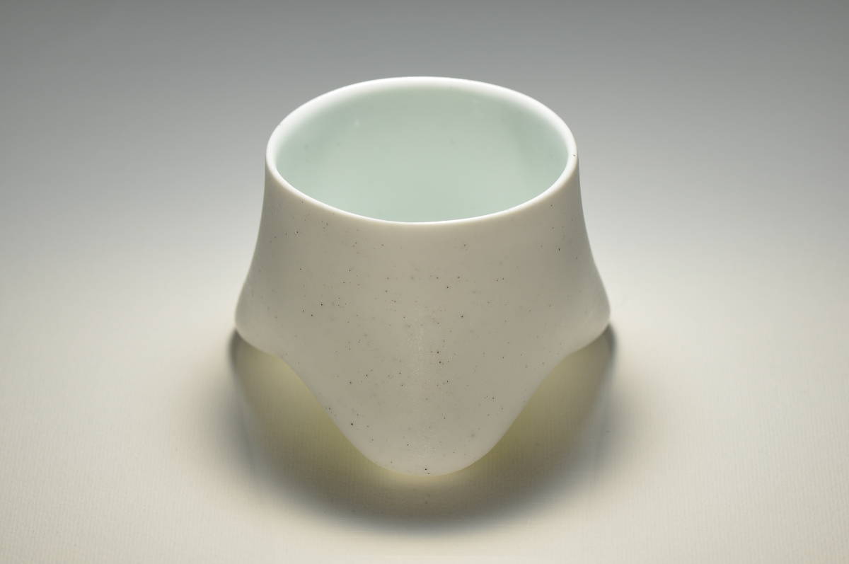 Tripod Sake Cup Porcelain